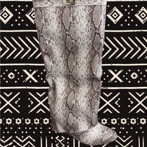 SHEIN Snake Print Heeled Boots - Black and Gray
